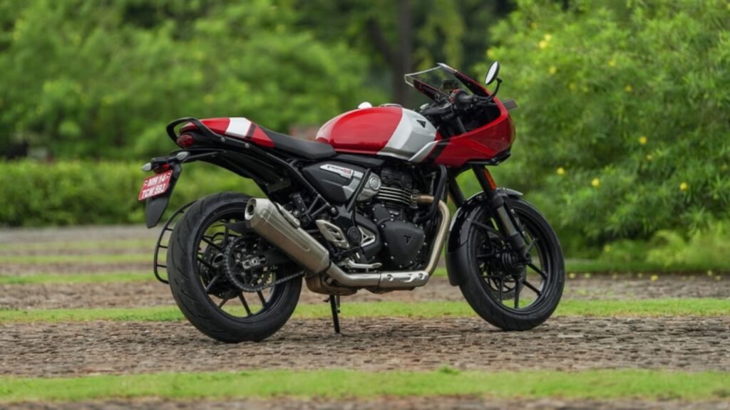 Triumph Thruxton 400